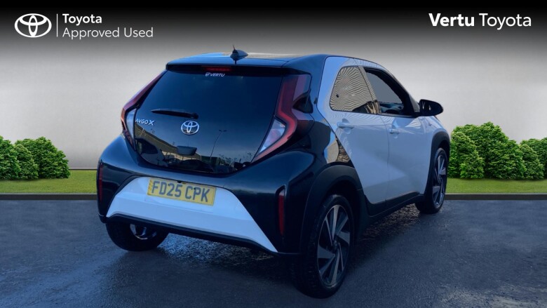 Toyota Aygo X 1.0 VVT-i Edge 5dr Petrol Hatchback